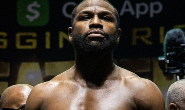 Флойд Мейвезер проведе виставковий поєдинок із бійцем UFC