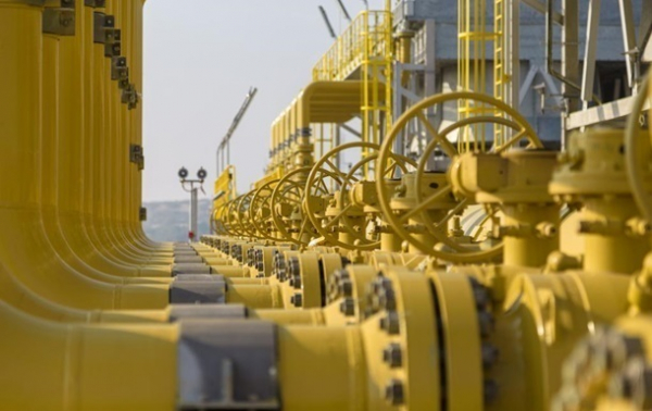 Ціна на газ у Європі опустилася нижче $600