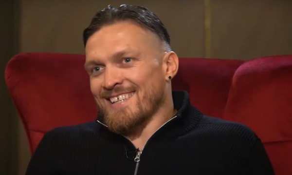 Усик: Пожертвував 10 чи 12 мільйонів на те, щоб відбудувати будинки