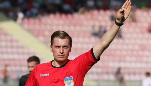 Українські арбітри Деревінський та Беркут обслужать матчі кваліфікації Євро-2024 U-17