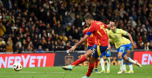 Іспанія та Бразилія розписали яскраву нічию в Мадриді у матчі з шістьма голами та трьома пенальті