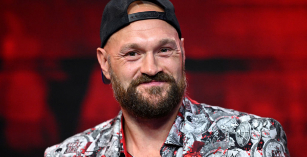 Ф’юрі почав підготовку до бою проти Усика