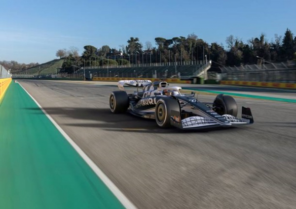 Формула-1: Альфа Таурі представила авто на сезон 2022 року