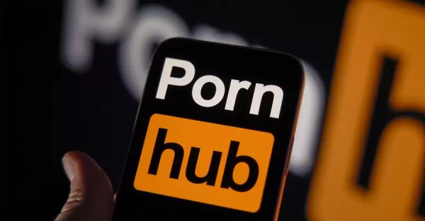Після штрафу Pornhub уперше заплатить український "податок на Google" 