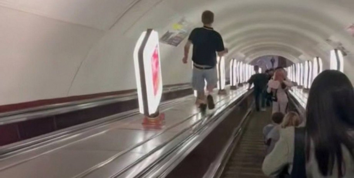 19-річний хлопець біг по балюстраді метро на станції Хрещатик