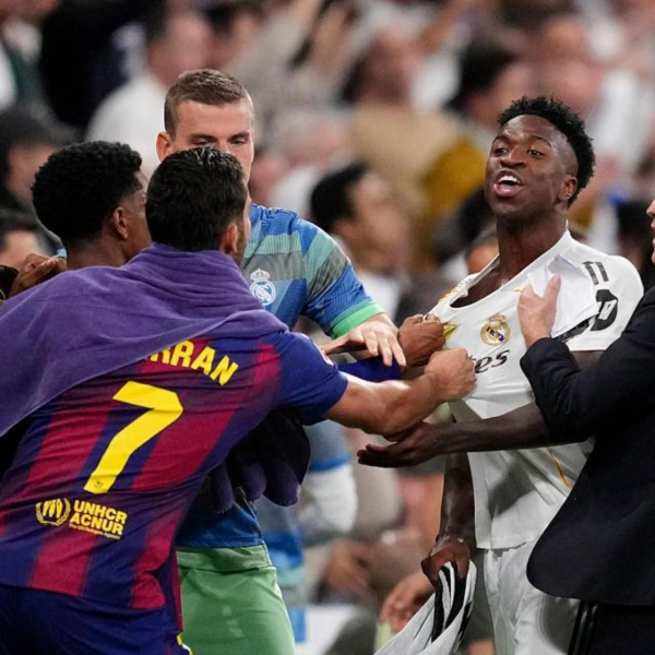 Стало відомо, за що саме Лунін отримав червону картку у матчі проти «Барселони» Стало відомо, за що саме Лунін отримав червону картку у матчі проти «Барселони»