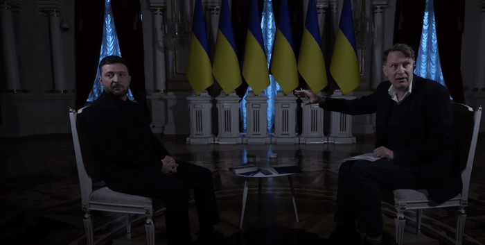 Під час інтерв'ю Зеленського вимкнулось світло