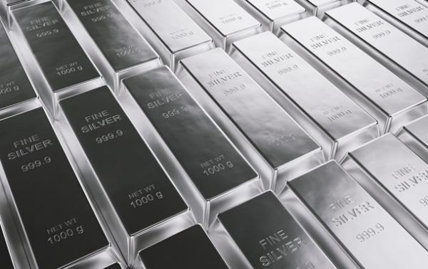 Срібло оновило рекорд після жовтневого піку