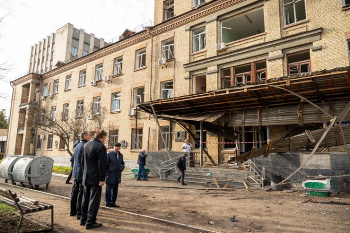 Інститут отоларингології у Києві постраждав від обстрілу