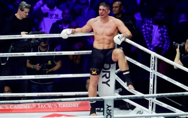 Верховен розповів про роботу з Ф’юрі-старшим напередодні зустрічі з Усиком