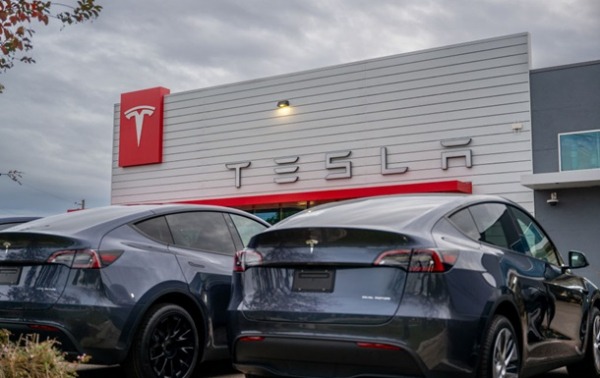 Tesla повернула лідерство на світовому ринку електромобілів