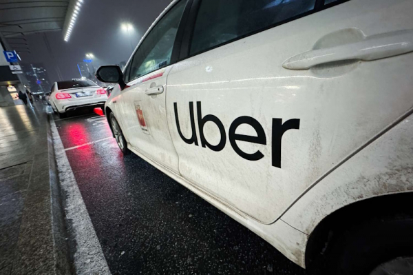 Uber расширяет возможность оплаты наличными